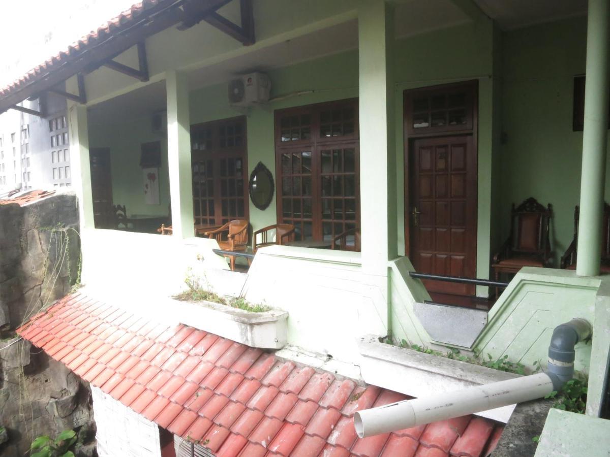 Sartika Hotel Prawirotaman Yogyakarta Exterior photo