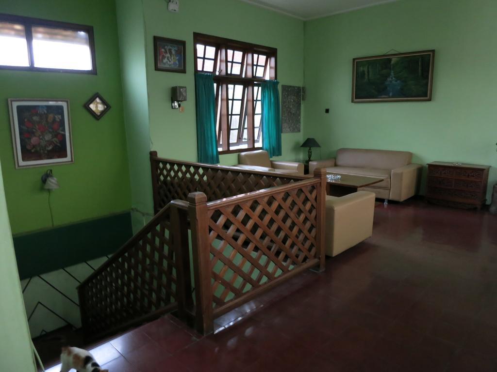 Sartika Hotel Prawirotaman Yogyakarta Exterior photo