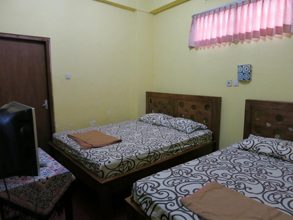 Sartika Hotel Prawirotaman Yogyakarta Exterior photo